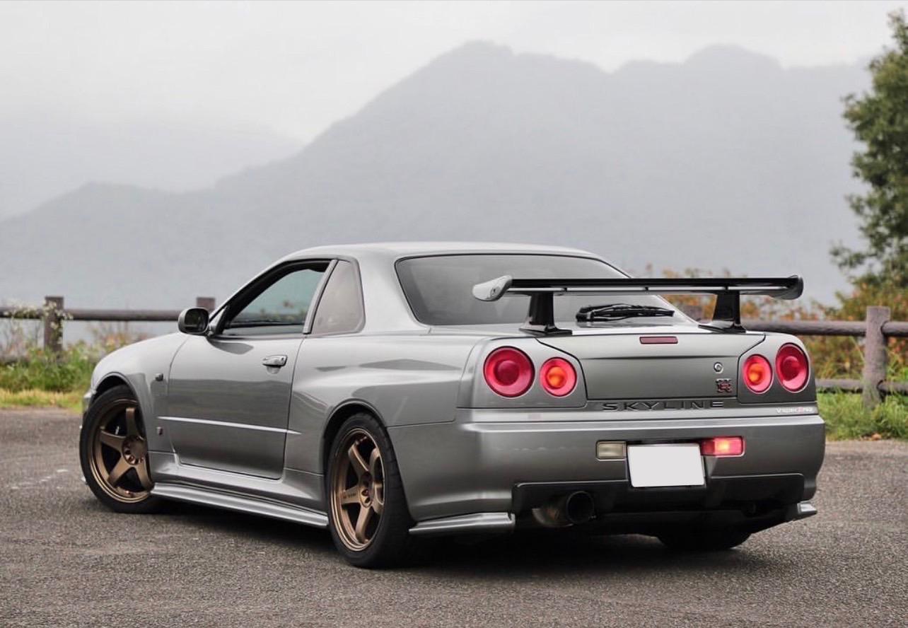 R34 GT-R V-Spec II NUR